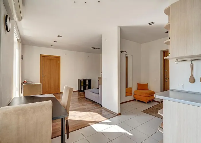 Cityvibe Top-floor Apartman